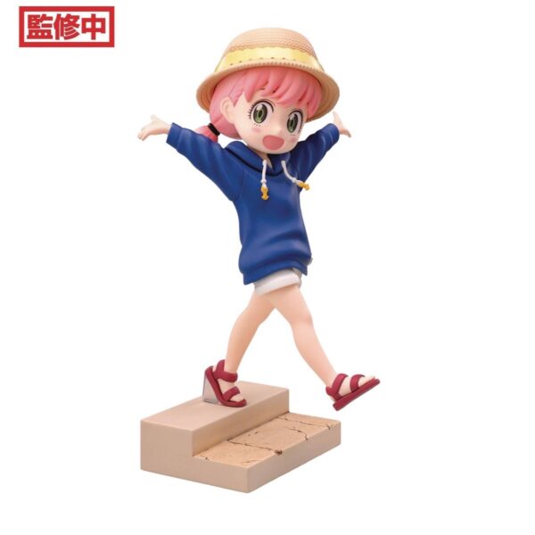 Spy X Family Anya Forger Resort Luminasta Figure