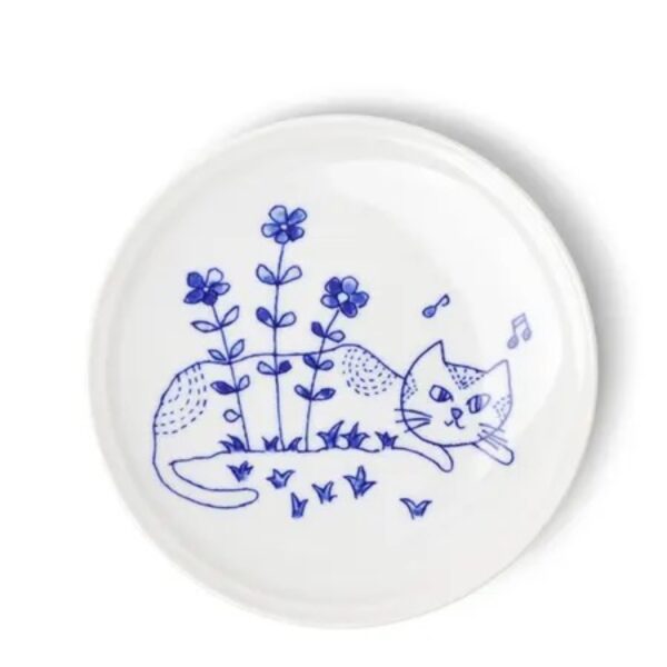 Blue White Cat In The Field Plate